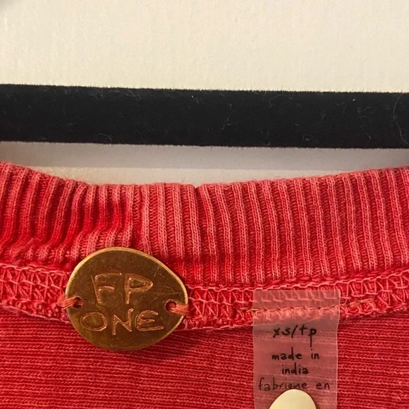 Free People One red Blake boxy cut thermal waffle knit long sleeve XS - Picture 6 of 6